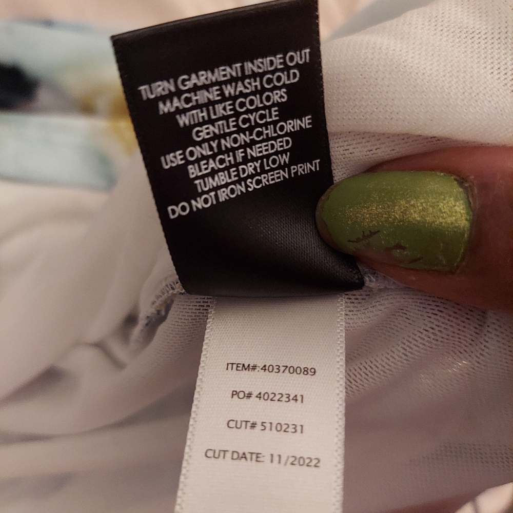 Torrid Stretch Mesh Crew Neck Ruched Top - Picture 6 of 11
